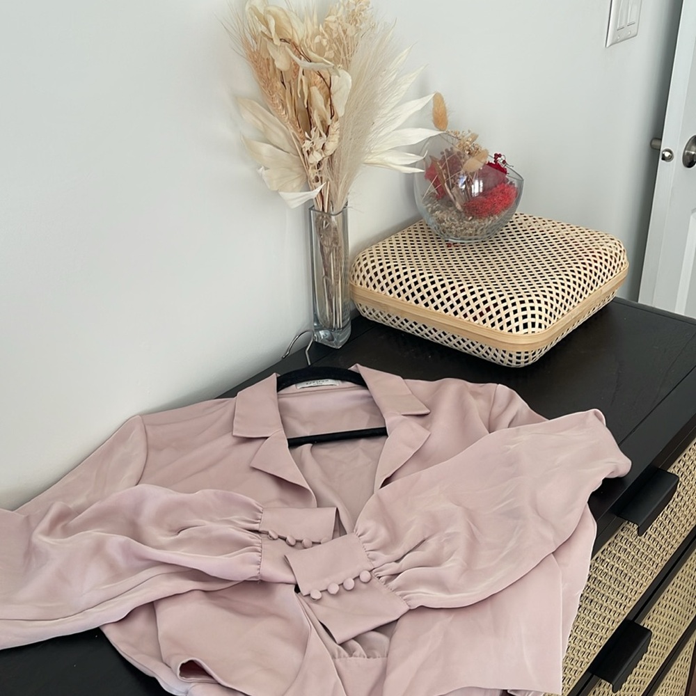 Wilfred NWT Tie Front Satin Blouse